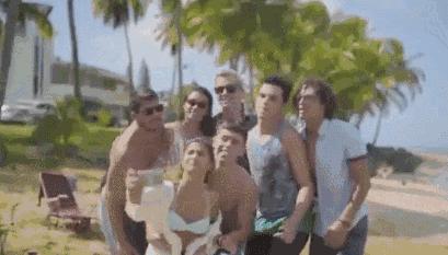 藏在手机壳里放口袋就能带走，这么小的黑科技无人机还是第一次见