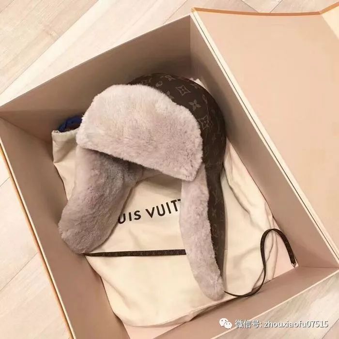 「周小福」「福夸」｜LV雷锋帽，夸大到不好意思戴出门……