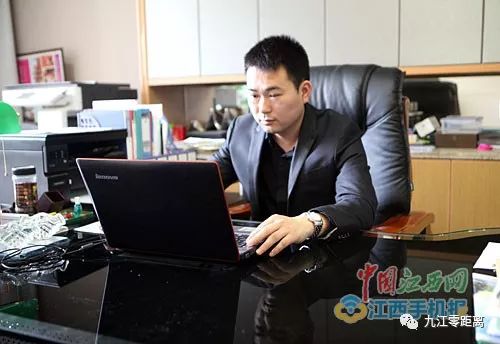 「九江零距离」领取一元共享男友陪吃陪玩做苦力半小时