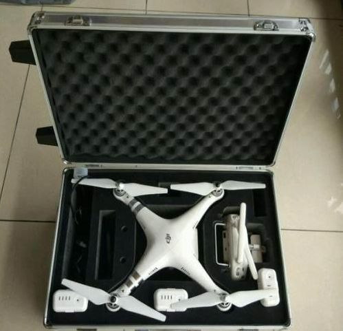 藏在手机壳里放口袋就能带走，这么小的黑科技无人机还是第一次见