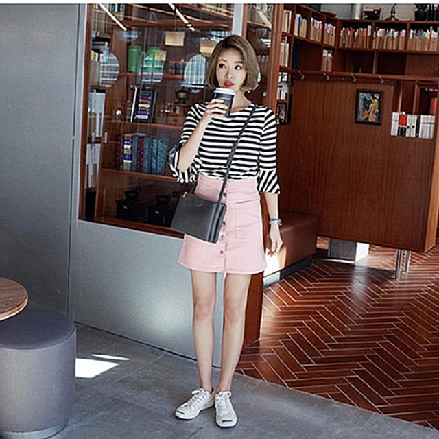 今年流行的秋季裙装,这套裙装火遍整个夏天