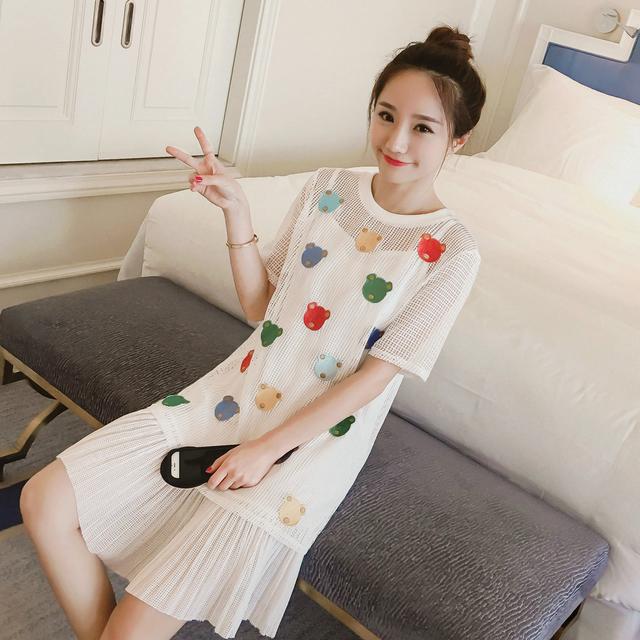 什么小白鞋搭配裙子好看,穿裙子能够搭配小白鞋吗