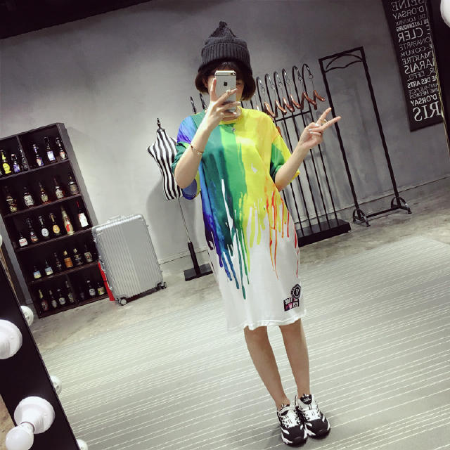 什么小白鞋搭配裙子好看,穿裙子能够搭配小白鞋吗