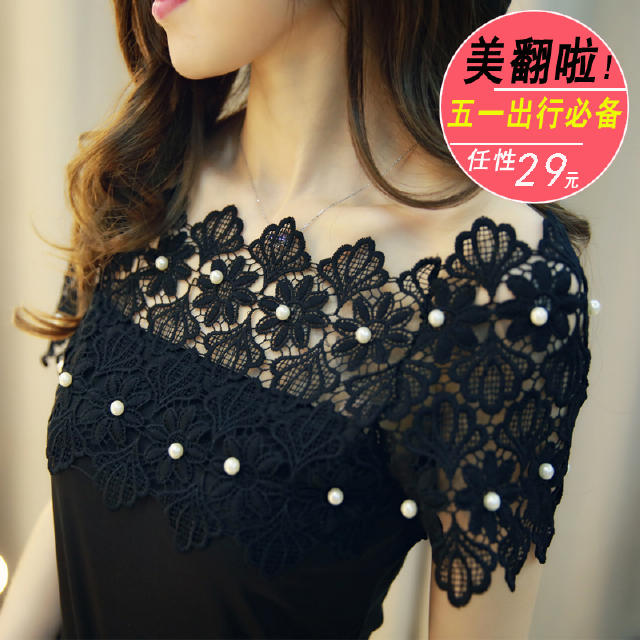 甜美白色蕾丝吊带连衣裙,可爱甜美蕾丝连衣裙