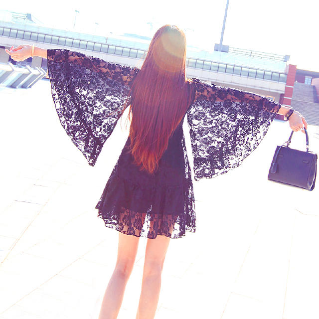 蕾丝连衣裙，性感到无可救药~