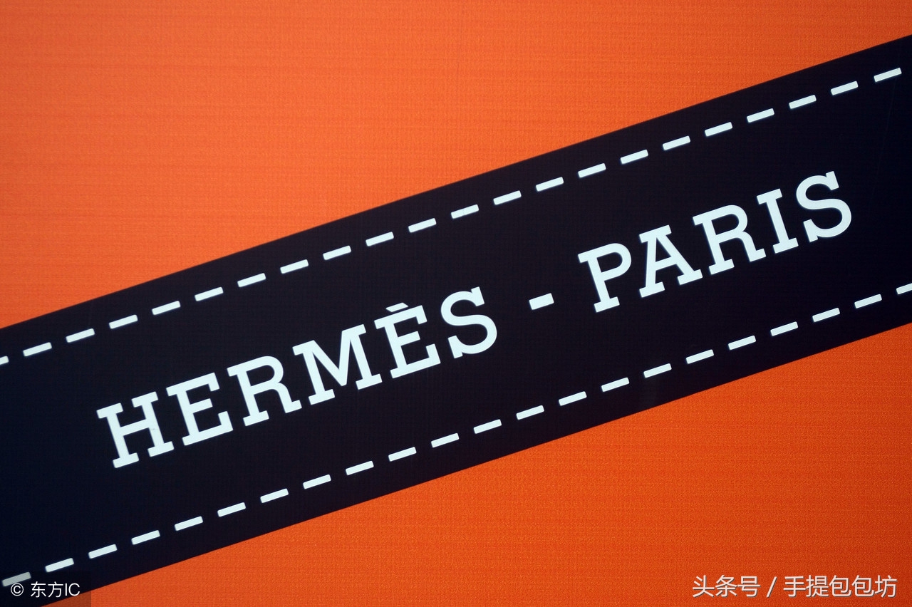 为什么有的名牌包包没有肩带呢,为什么有些大牌包包没牌子