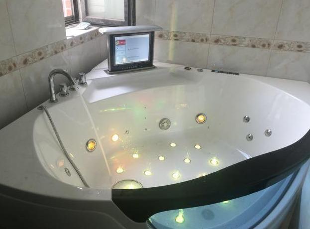 老婆砸23万装修的新房，满屋子智能家具，鞋柜这种你都没见过！