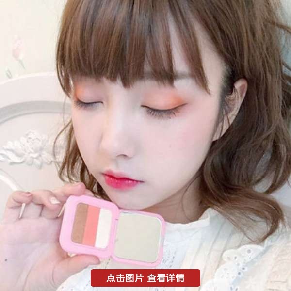 粉嫩“桃花妆”，打造满满的少女感