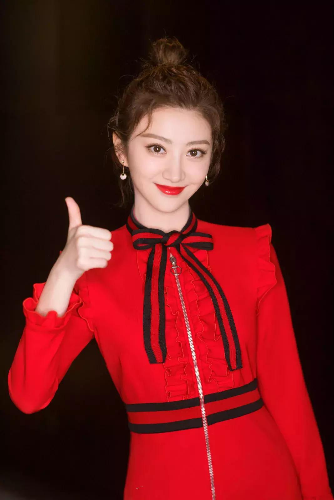 狗年春晚4个女演员3个整容，春晚这瓶卸妆油真是太强了