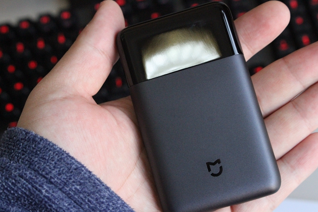 小米米家便携式电动剃须刀开箱,小米米家剃须刀最新款