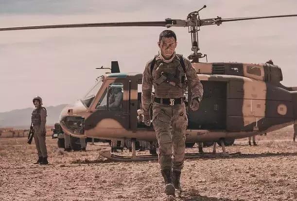 比战狼二还火真实大片,比吴京战狼2精彩的电影