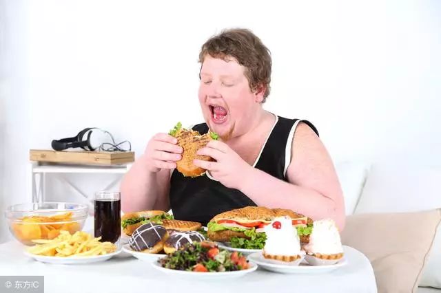 四种普通食物巧给孩子治抽动症,不要认为给孩子多吃是好事