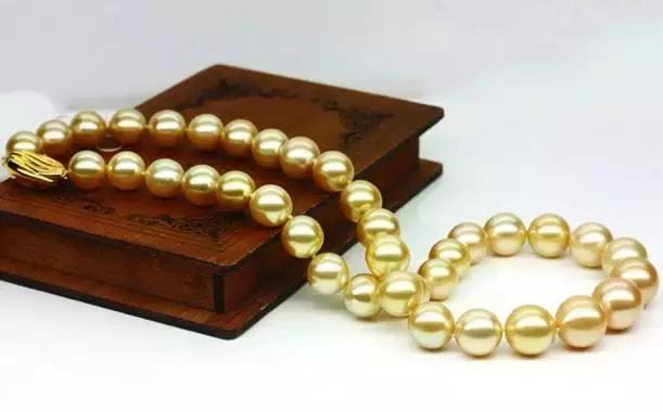 女人眉毛后半截稀少的命好吗,女人眉毛的命数