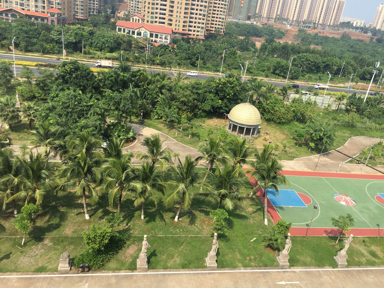 长寿乡，城中央，养老还看丽海日照