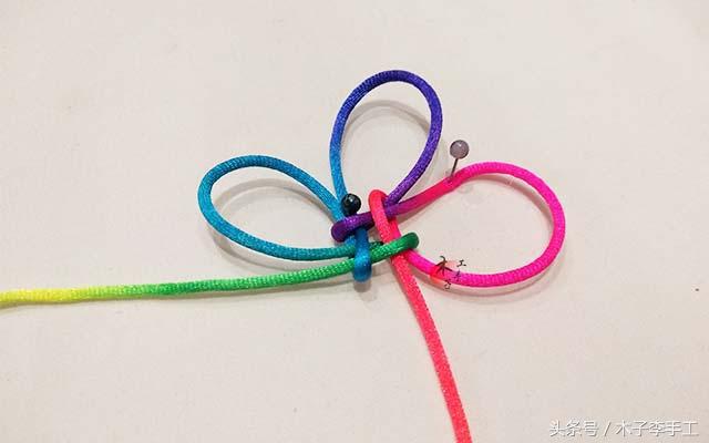 怎样编织酢浆草结的编法图解步骤,手工红绳编织蝴蝶结教程