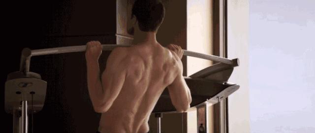 看完《五十度飞》，我还活着……