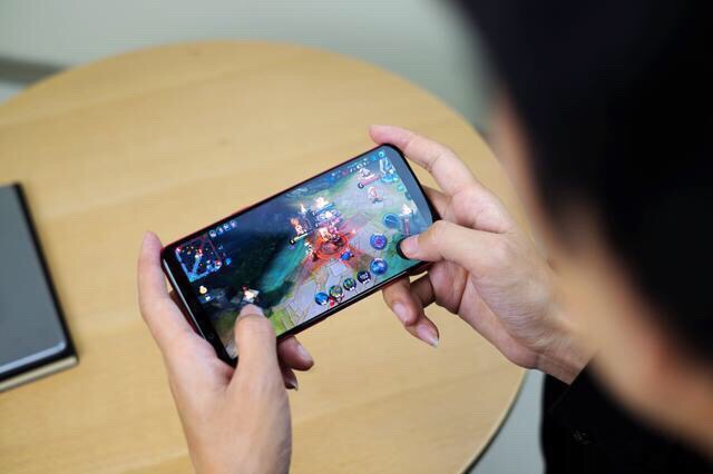 一加5t属于一款手机吗,一加5t手机是最强的吗