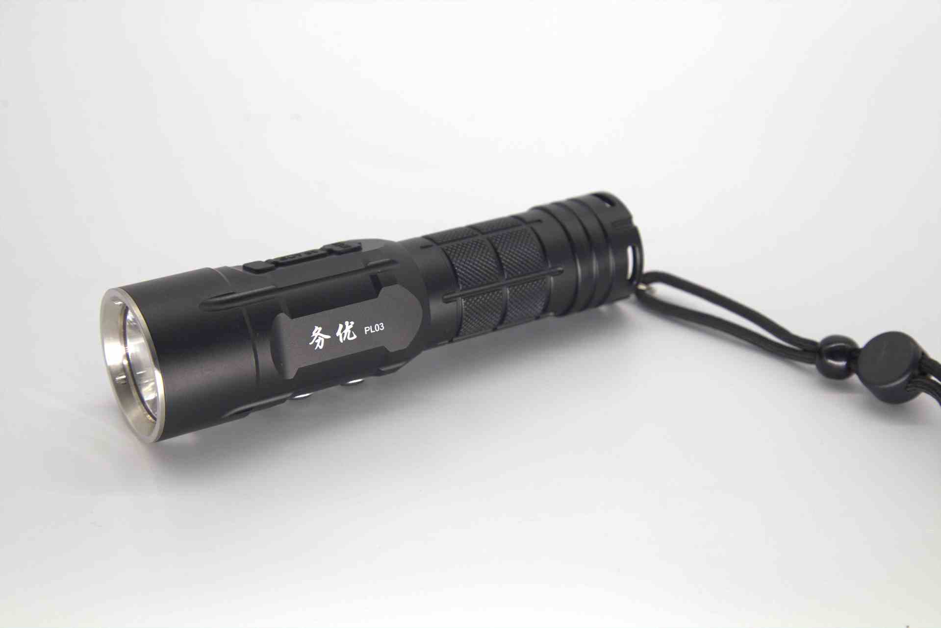 强光手电筒品牌性价比高的有哪些,手电筒专业强光推荐