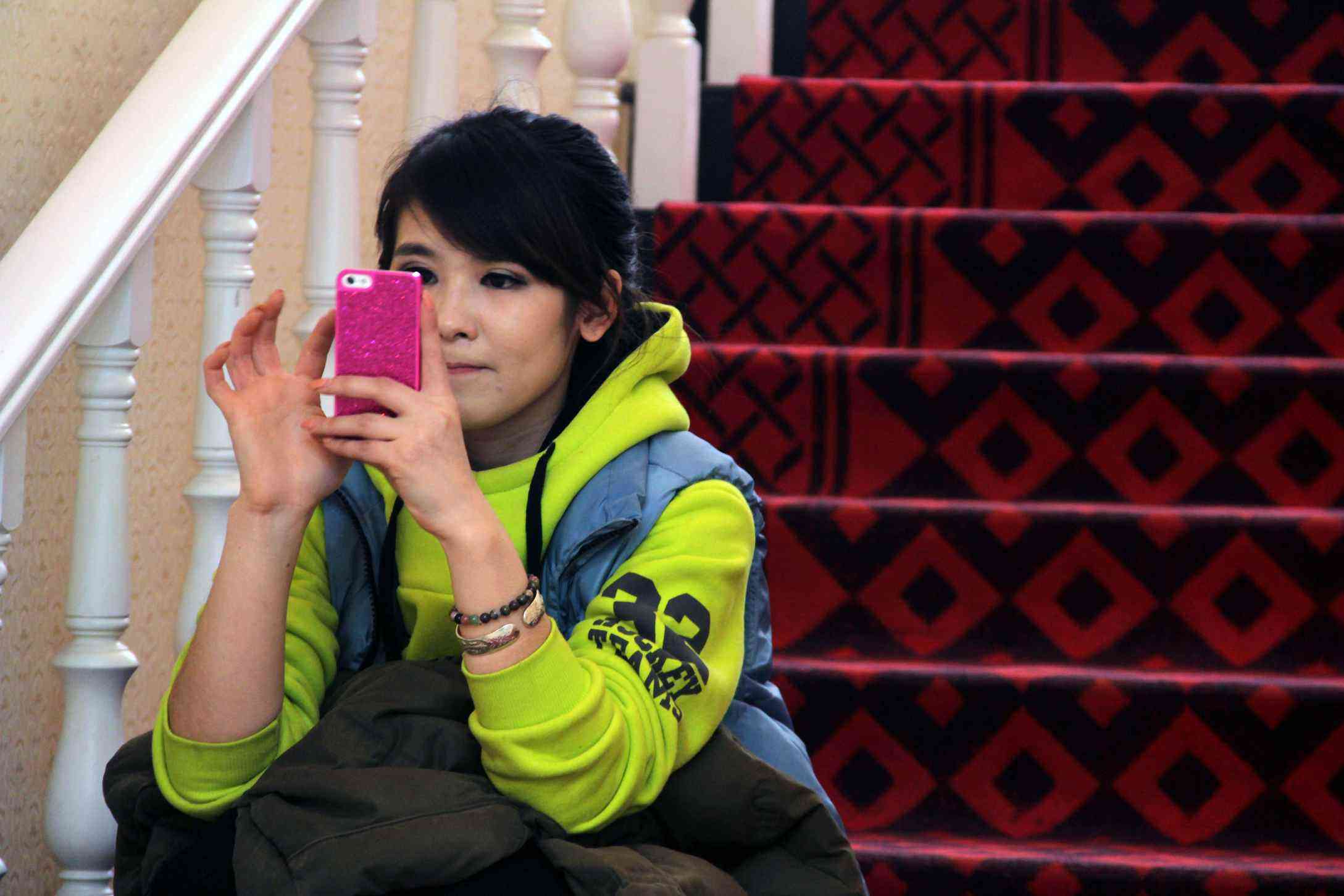 手机丢了怎么降低损失,手机丢了第一步应该怎么操作