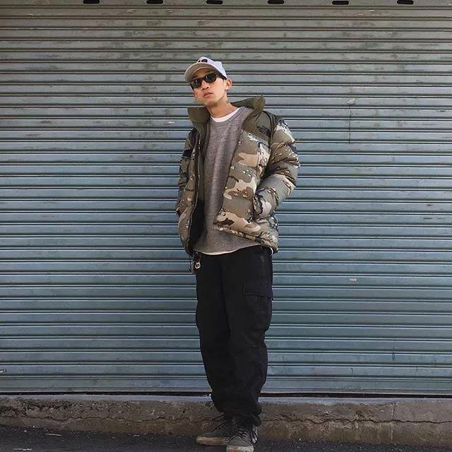 想骚还能买得起，开学这么穿让你告捷撩到学妹哦