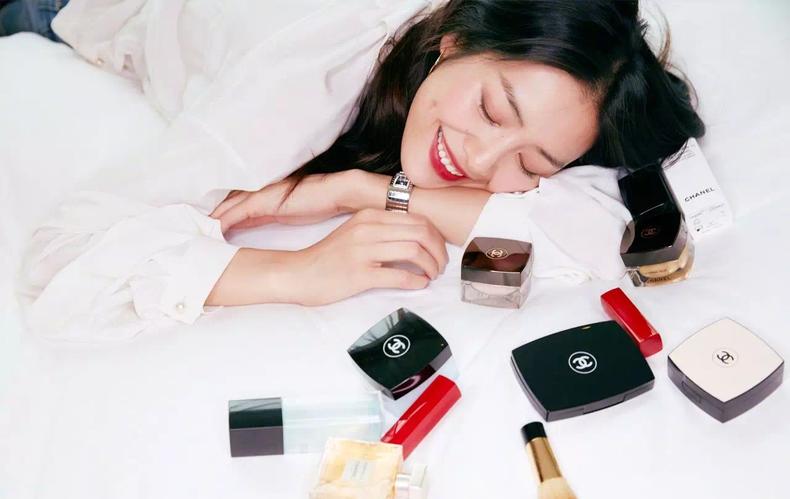 香奈儿值得入的口红色号,香奈儿口红必买色号试色