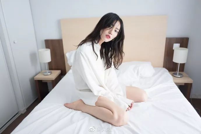 刘雯同款眼妆大全,刘雯单眼皮化妆