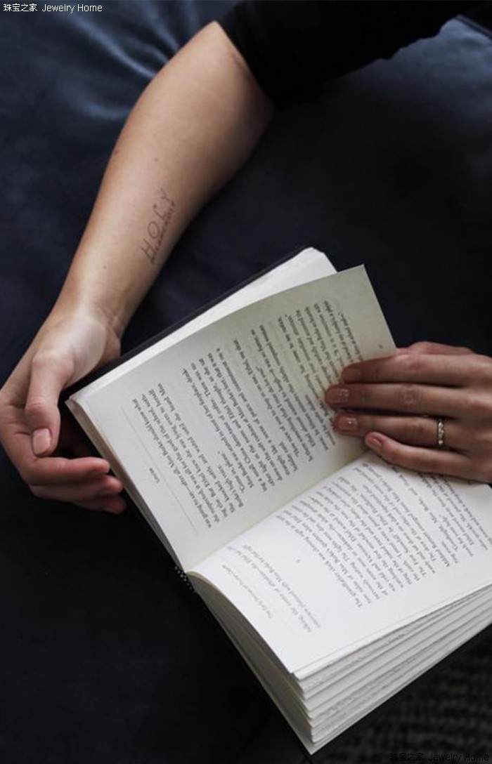 朋友圈如何低调晒奢侈品,珠宝发朋友圈如何巧妙的吸引人