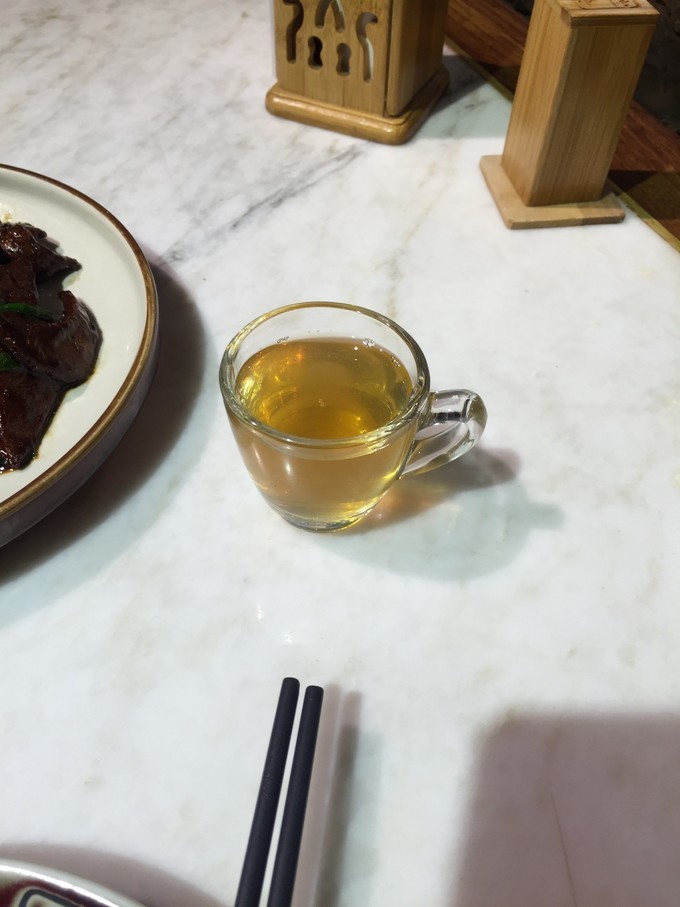 冬天去哪里旅游暖和特色美食,冬季游玩攻略美食推荐