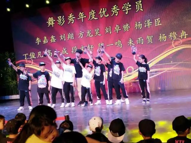 刘卓赟（除夕）——狂舞在人生的舞台，带来无限的震撼和惊喜