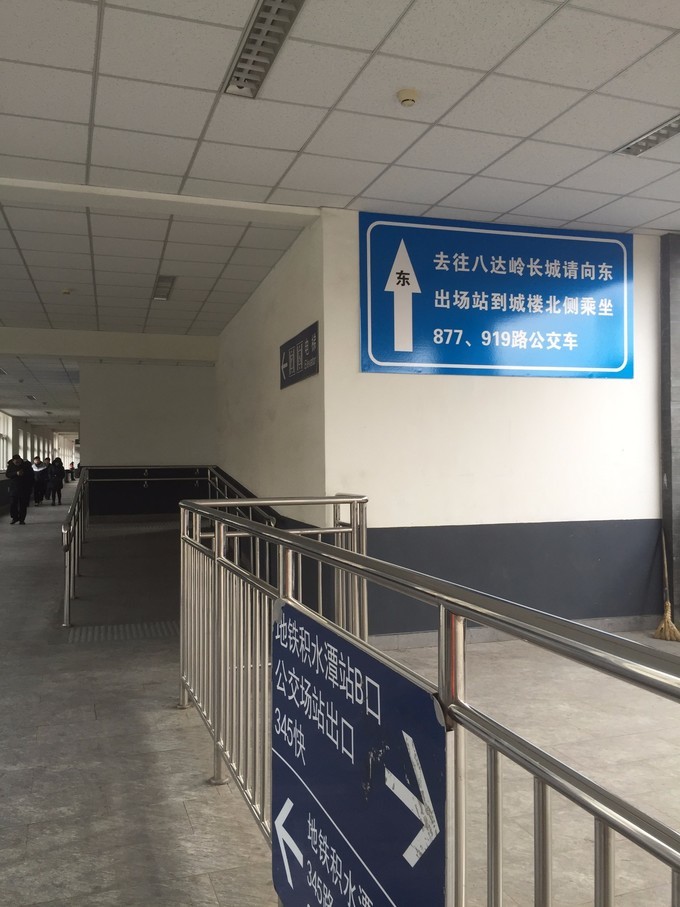 冬天去哪里旅游暖和特色美食,冬季游玩攻略美食推荐