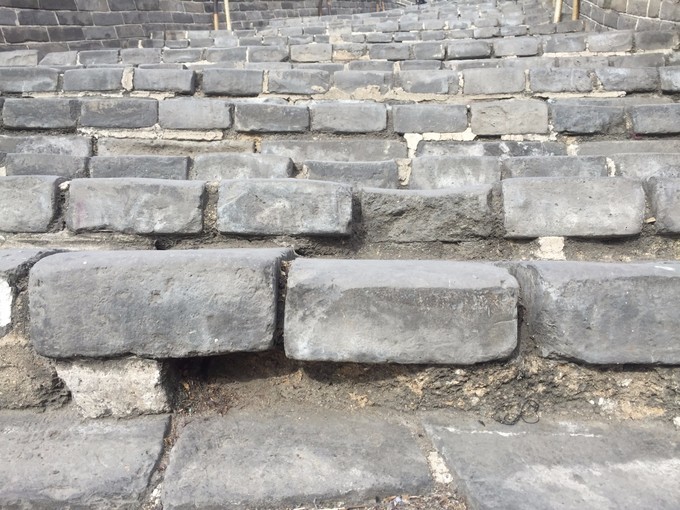 冬天去哪里旅游暖和特色美食,冬季游玩攻略美食推荐