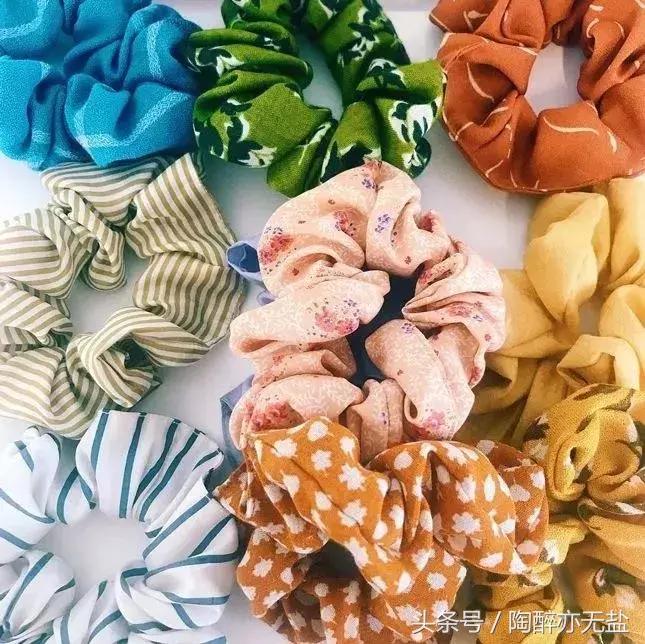 合适减龄少女心的发饰,80年代最流行的女士发饰