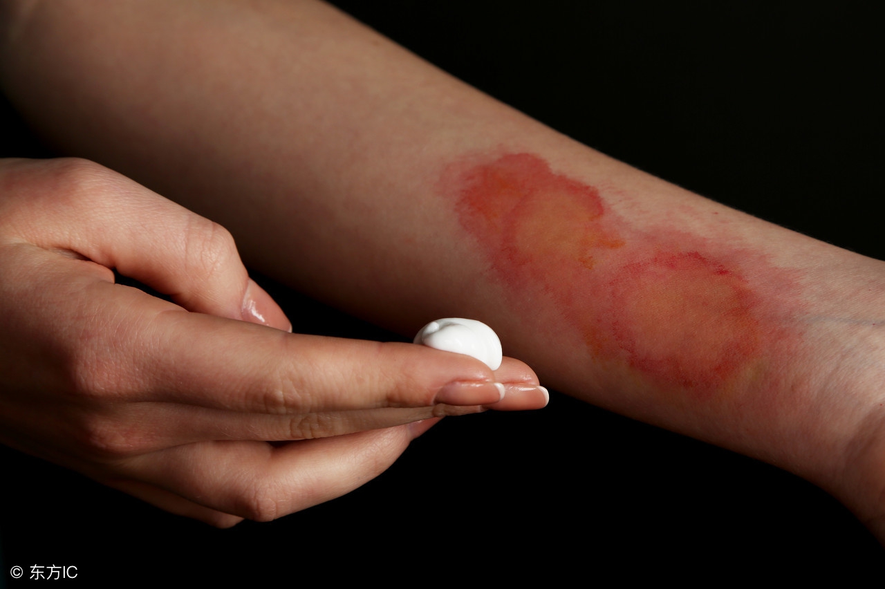 自然科普壁虎为什么会断尾巴,壁虎是怎么掉尾巴的