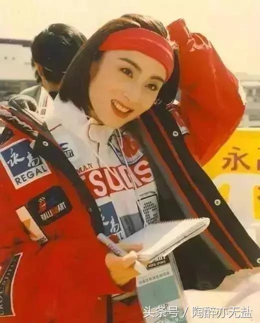 合适减龄少女心的发饰,80年代最流行的女士发饰