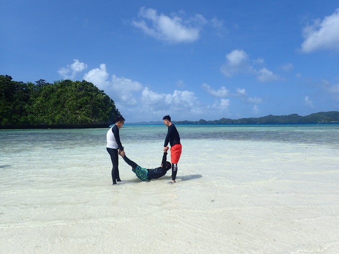 蜜月短途旅行,蜜月旅行遇见朋友闺蜜