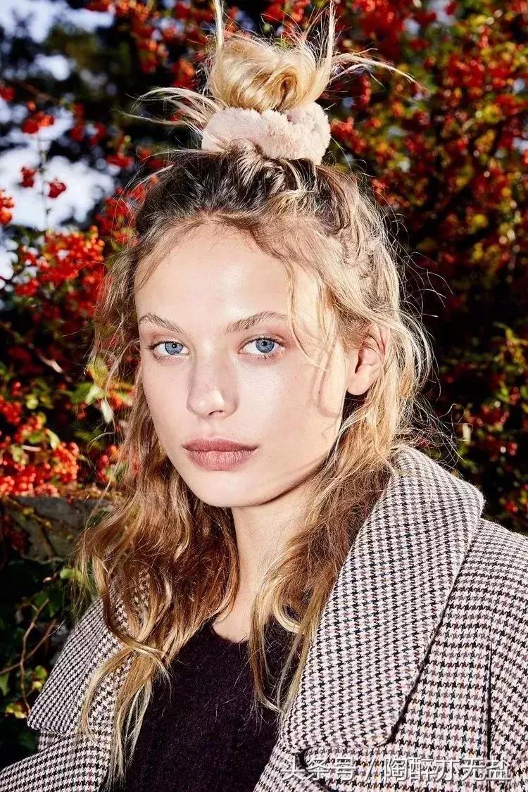 合适减龄少女心的发饰,80年代最流行的女士发饰