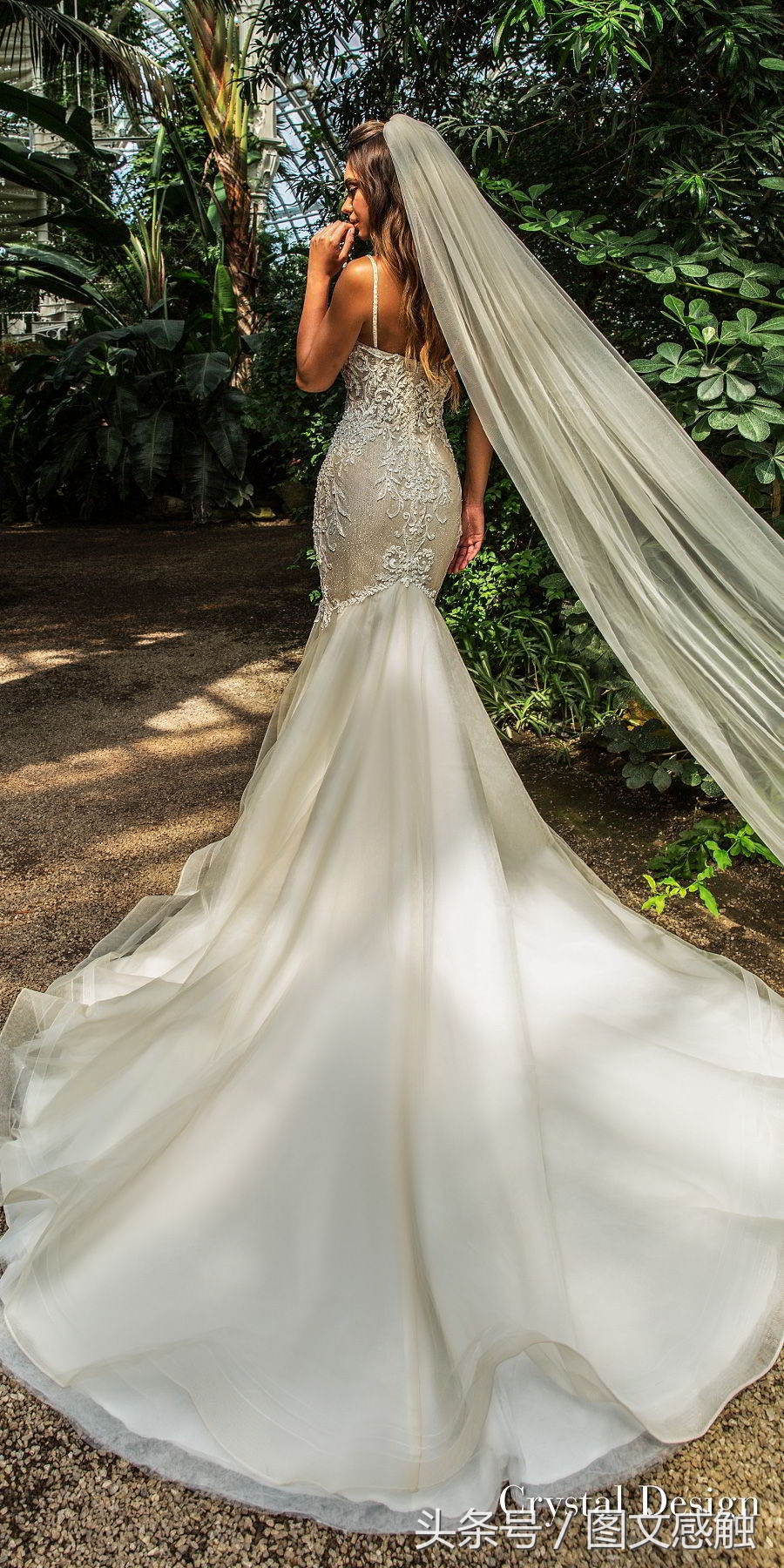 水晶设计2018婚纱“皇家花园”及高级定制新娘礼服
