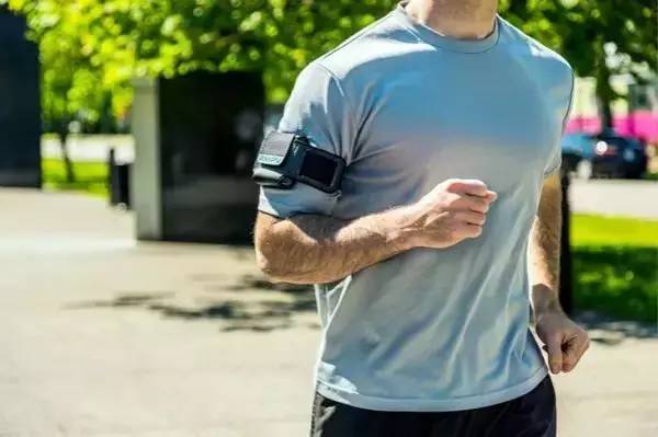 再也不用担心你的手机会没电了