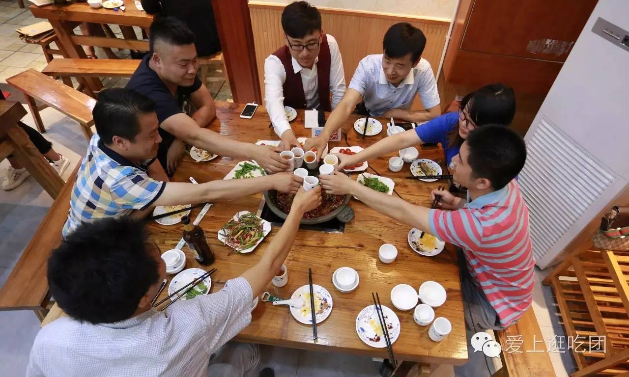 “熊掌与鱼不可兼得也”，但这晚石锅与鱼却兼得了~