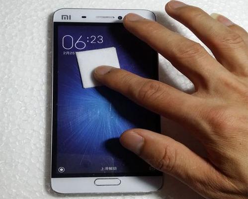 手机贴膜教程钢化膜哪边是正面,手机贴膜怎么贴钢化膜教程