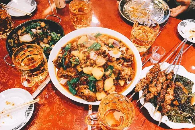 我们来自五湖四海原唱,我们来自于五湖四海全文