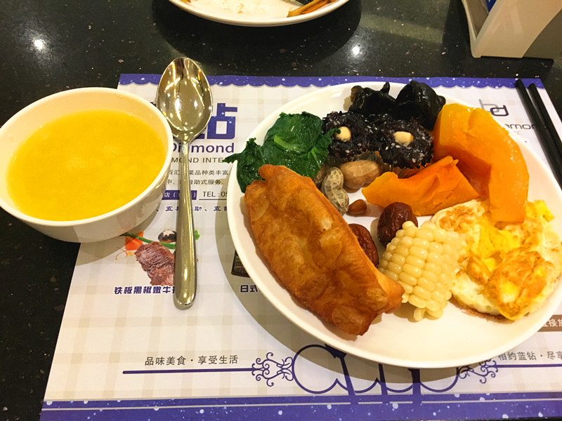 五星级酒店一日三餐能够吃到什么,五星级酒店自助早餐菜品有哪些