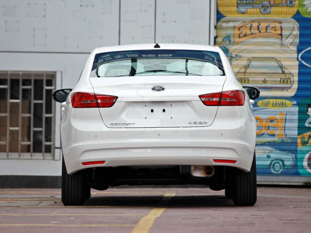 长安福特福睿斯的自动挡多少钱,新款福特福睿斯值得购买吗