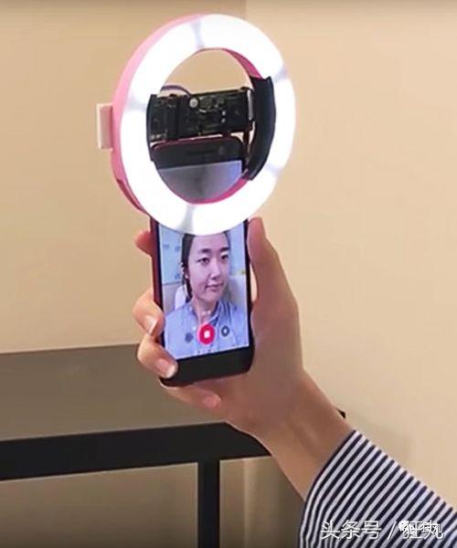 人脸面具易容术教程,易容术用硅胶面具男变女怎么做