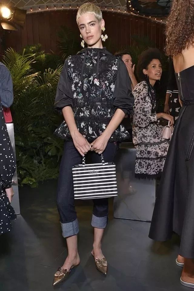 合适秋冬的轻奢小众包包,又好看又洋气的包包爆款