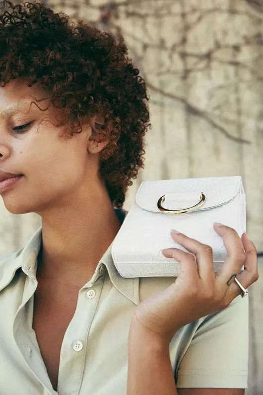 合适秋冬的轻奢小众包包,又好看又洋气的包包爆款