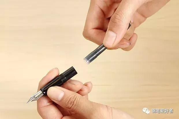 钢笔笔尖弹性怎么调好用,钢笔笔尖怎么换合适的