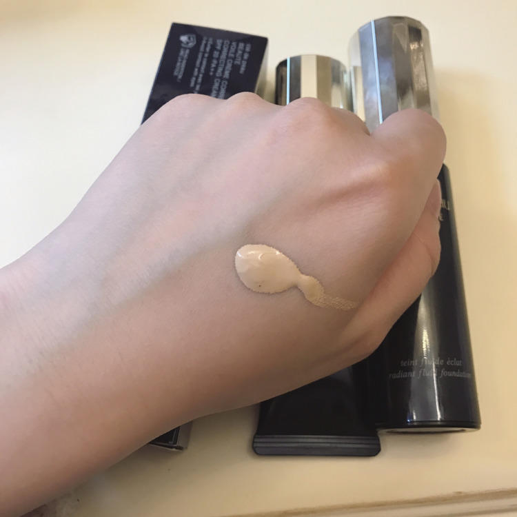 cpb肌肤之钥粉底液如何选色,cpb粉底液合适油皮还是干皮