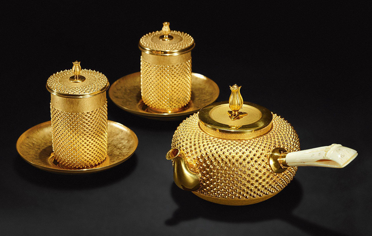 沙发被刮花怎么办,沙发被抓破用鸡蛋清有用吗