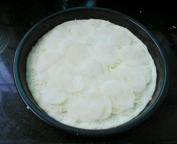 培根土豆披萨怎么做,正宗土豆培根披萨制作教程